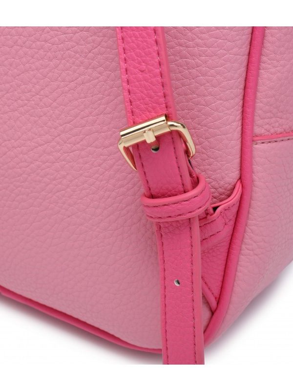 KASSANDRA közepes méretű HÁTIZSÁK láncos pánttal