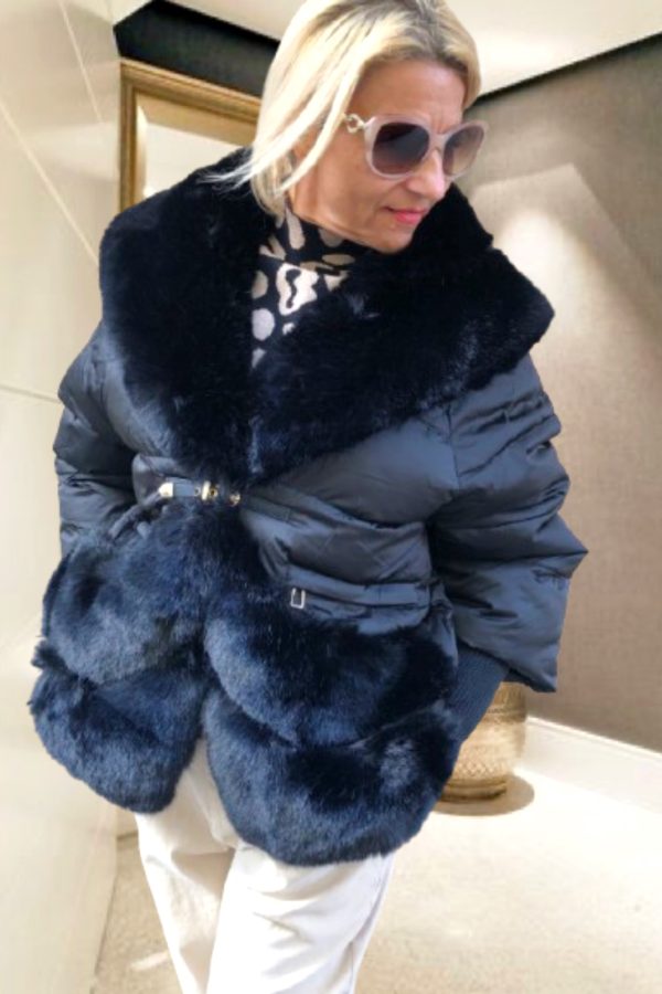 TIZIANA prémes STEPPELT KABÁT
